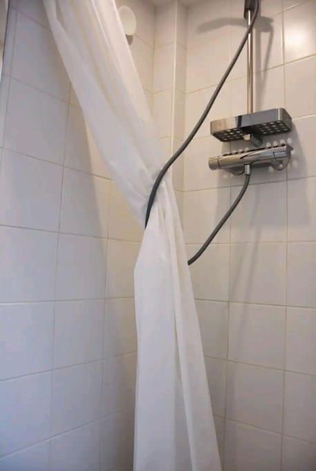 Appartement Coeur De Joli Nid Calme Clair Type Pied Notre Dame Parijs