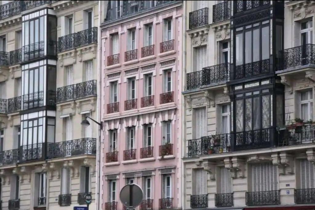 Coeur De Joli Nid Calme Clair Type Pied Notre Dame Appartement Parijs